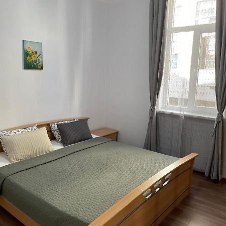 The Central Post Apartments Sofia Esterno foto