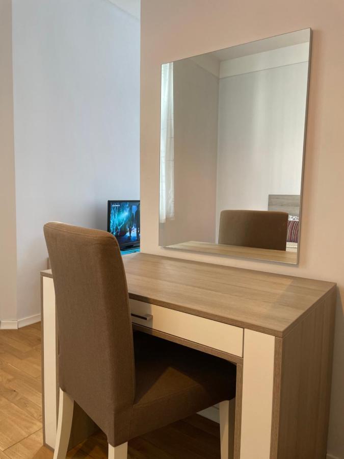 The Central Post Apartments Sofia Esterno foto